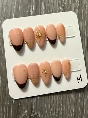 Peach and Dark Brown Star Accent Press-On Nail Set